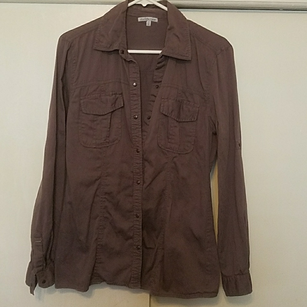 Fitted button down (snaps)